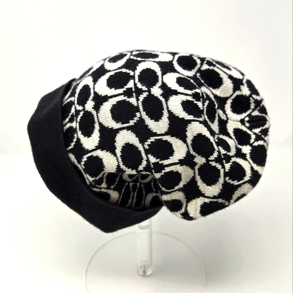 COACH SLOUCHY BEANIE HAT CAP BLACK & CREAM CLASSIC CC LOGO MERINO WOOL UNISEX OS - Picture 1 of 11